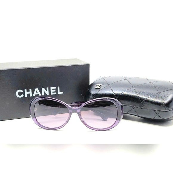 EUC Chanel Sunglasses Purple complete with box - Picture 1 of 6